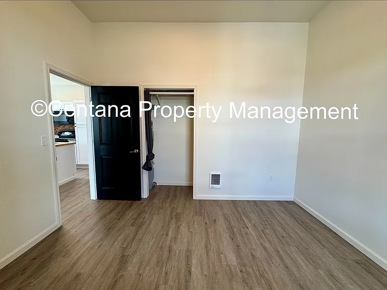 661 S Main — Photo 13