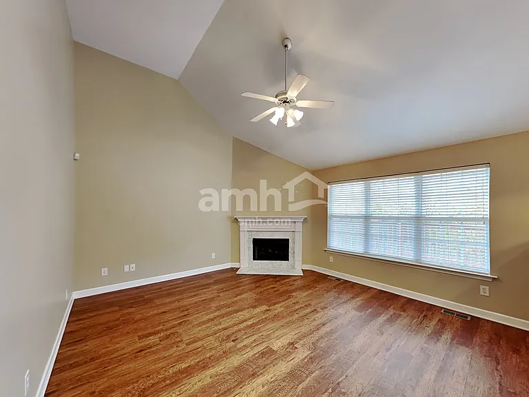 1041 Secretariat Dr — Photo 8