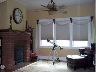 4th image of 1003 E 4th St