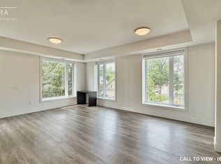 103 Roger St #202, Waterloo, ON N2J0G2