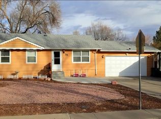 38 Macalester Rd, Pueblo, CO 81001