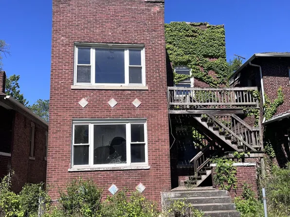 1346 Van Buren St, Gary, IN 46407