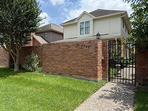 4731 N Cashel Cir Photo 1