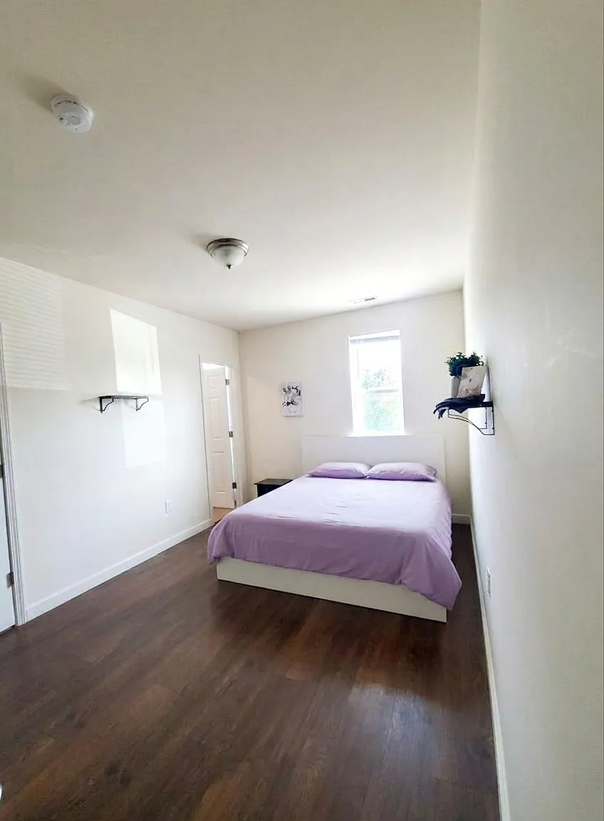 2 bed, $1,599 — Photo 4