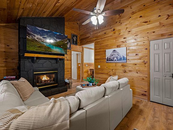 4th image of 3129 Valley Home Rd