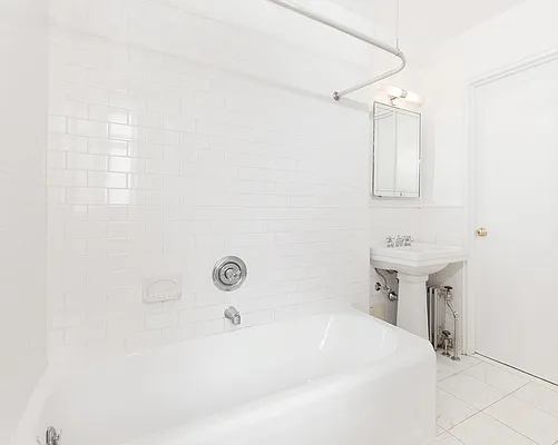 Rented by Central Park South Associates | media 4