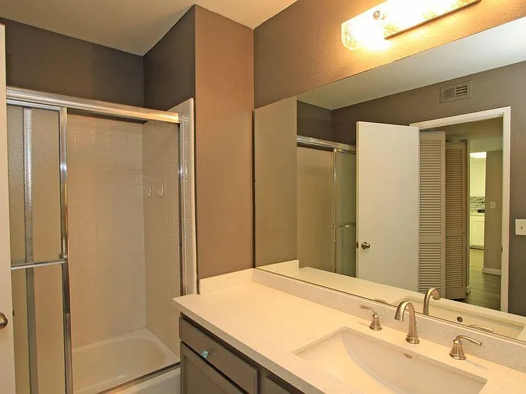 15 Marbella Dr #15 — Photo 16