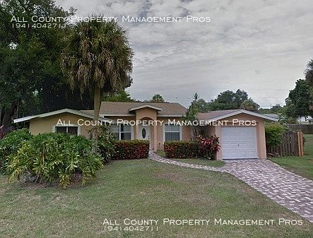 3rd image of 6609 Glades Way