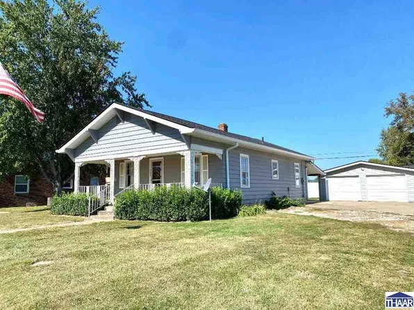 1030 Saint St NW #A, Linton, IN 47441