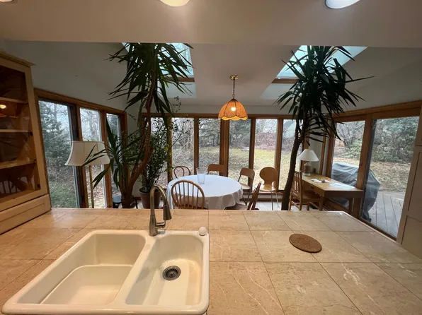 38 Shaw Rd, Brookline, MA 02467