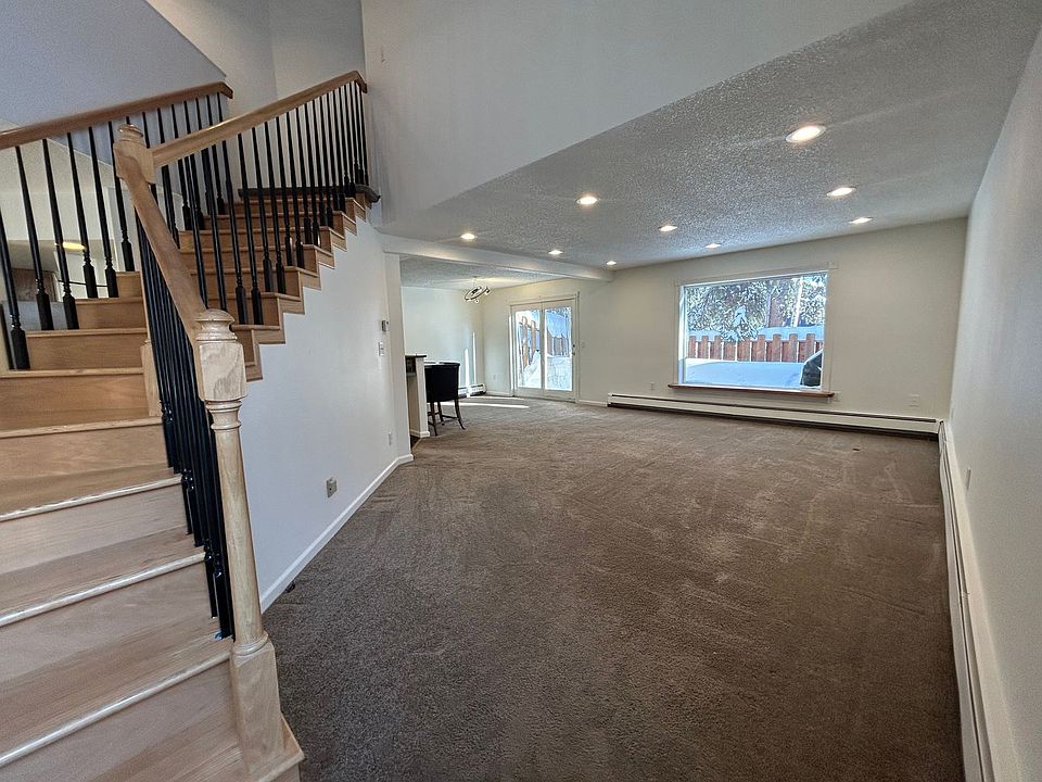 1st image of 163 Carlyle Way