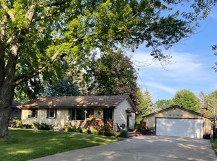 9230 Yucca Ln N, Maple Grove, MN 55369