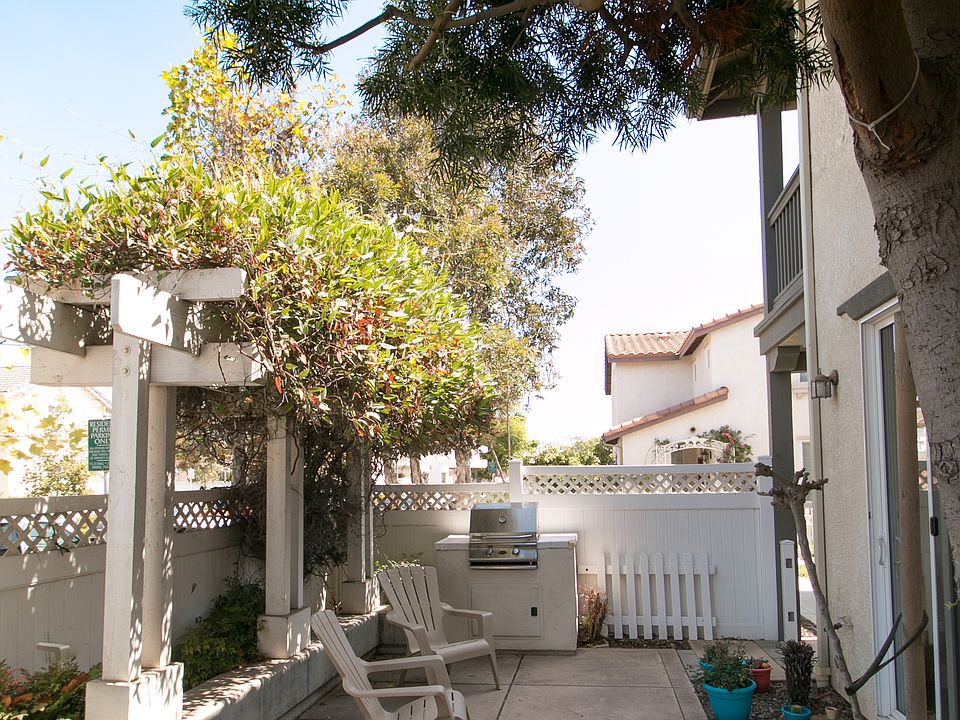 1st image of 304 E Alcazar Dr