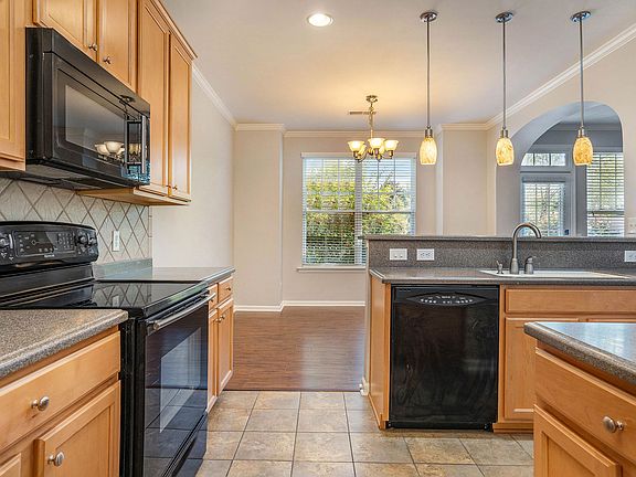 2nd image of 1207 Crown Vista Dr