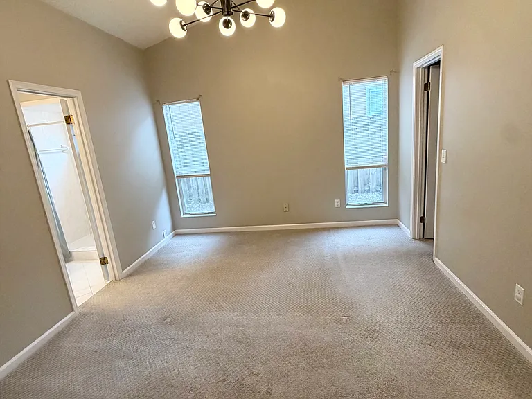 14174 Hampton Falls Dr N — Photo 32