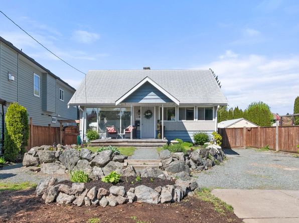 45325 Crescent Dr, Chilliwack, BC V2P 1G5