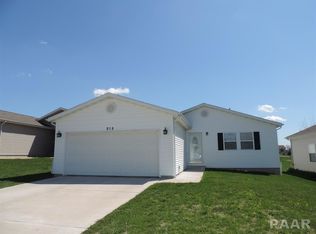 215 N Columbus St, North Pekin, IL 61554