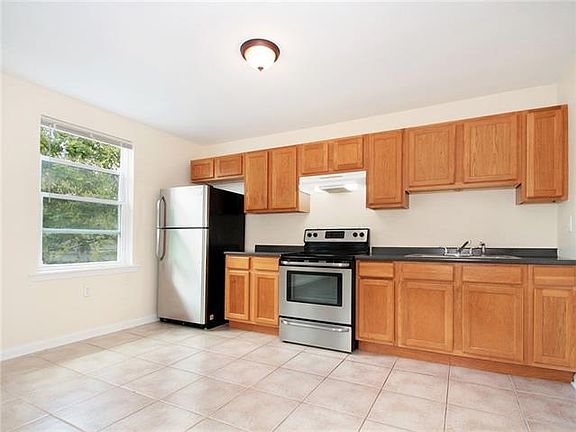 5th image of 1325 Marigny St APT 2