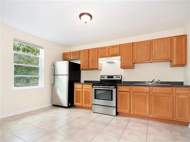 1325 Marigny St #2 — Photo 5