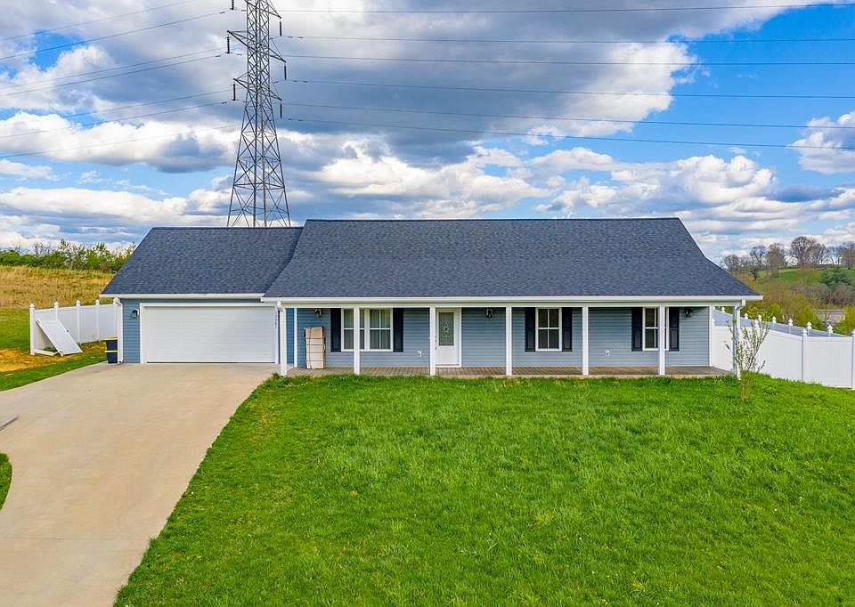 1st image of 17581 Bridle Dr