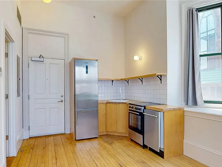 225 Weybosset St #4 — Photo 5