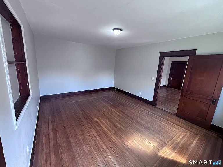 32-34 Linnell St #34 — Photo 11