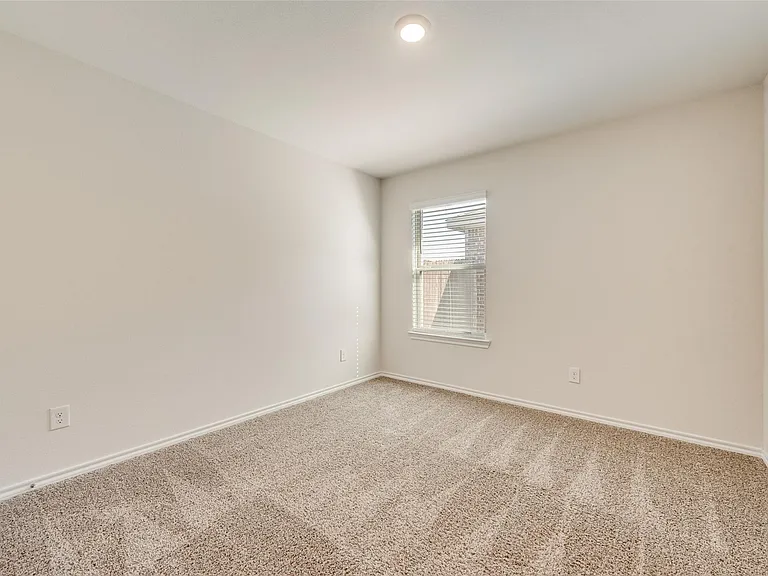4016 Huntington Dr — Photo 17