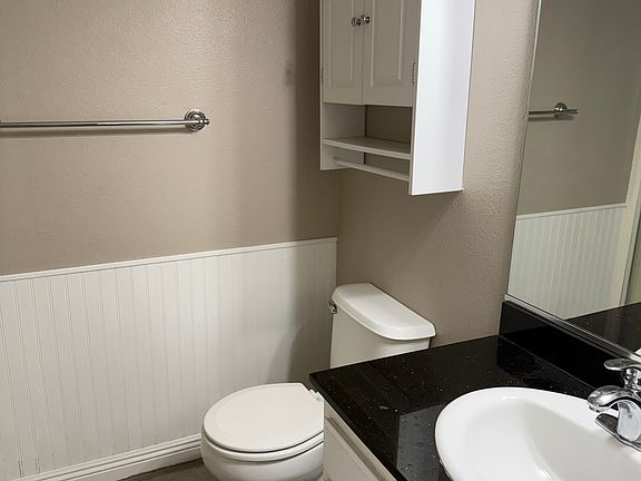 3rd image of 18016 Clouds Rest Rd