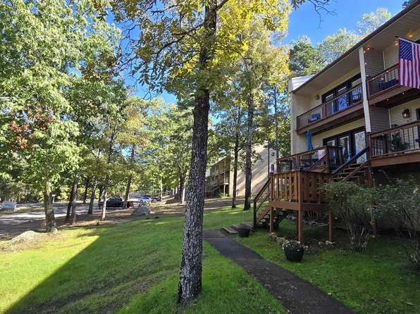 601 Dave Creek Pkwy APT 82, Fairfield Bay, AR 72088