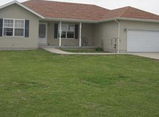 5425 S 165th Rd, Brighton, MO 65617