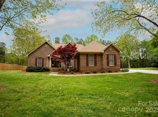 115 Stumpy Creek Rd, Mooresville, NC 28117