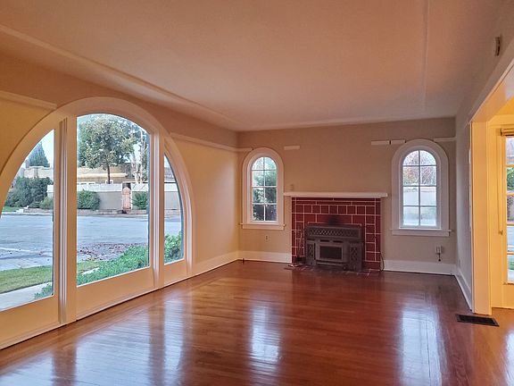 5th image of 1408 Hanchett Ave