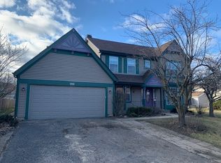 685 Morning Glory Ln, Bartlett, IL 60103