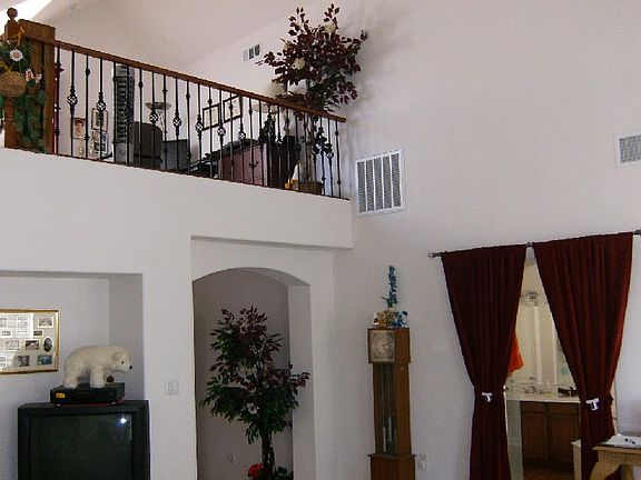 4th image of 9245 Worsley Park Pl