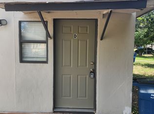815 High Meadow Dr #D, Pleasanton, TX 78064
