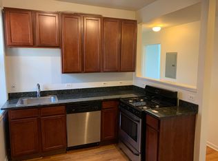 1943 W Chase Ave APT 2, Chicago, IL 60626