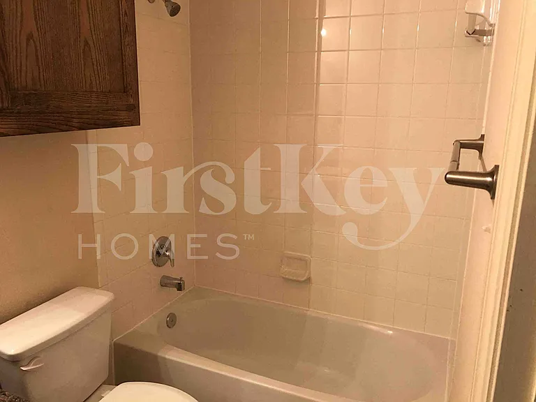 1218 Jewell Ln — Photo 14