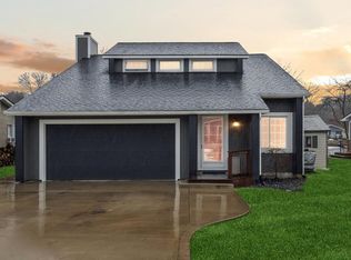 10902 Colony Rd, Pinckney, MI 48169