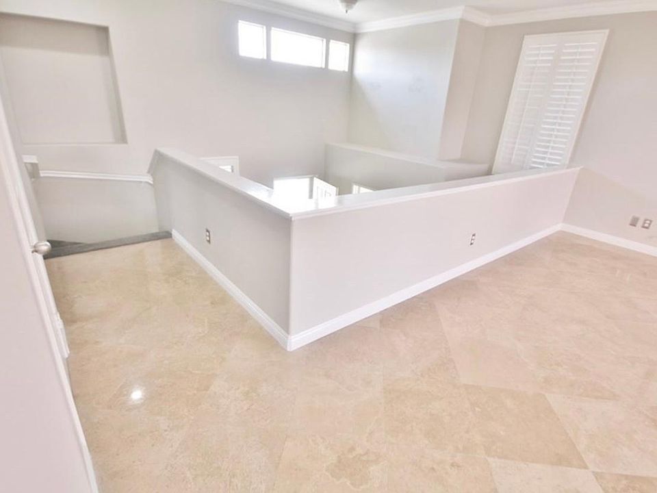 1st image of 23810 Marin Ct
