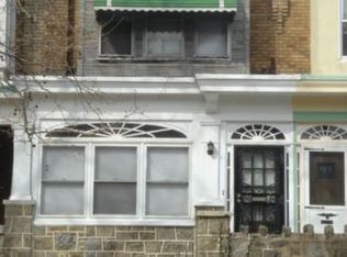 884 Corinthian Ave, Philadelphia, PA 19130