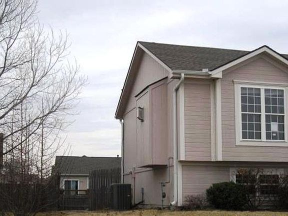 2nd image of 1813 NW Rosewood Dr