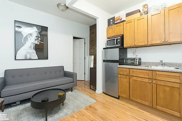 Rented by Brown Harris Stevens | media 6