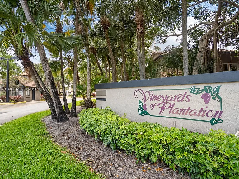 9161 Vineyard Lake Dr #9161 — Photo 3