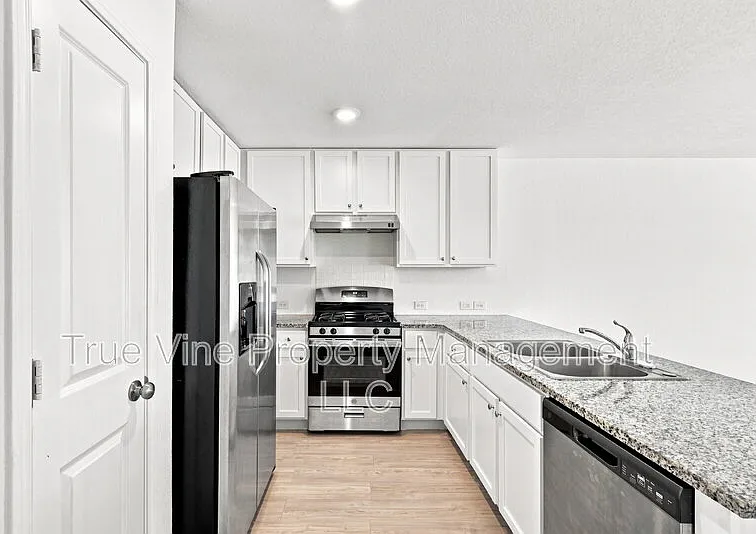 2906 Millikan Dr — Photo 13
