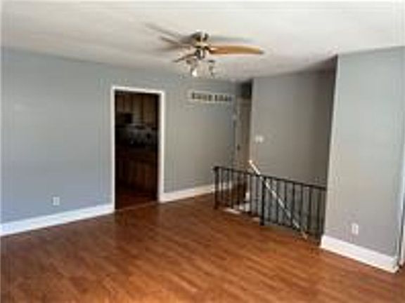 5th image of 691 Walnut Point Ct