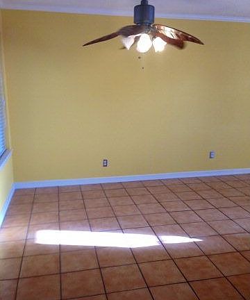 5th image of 1932 Manor Dr