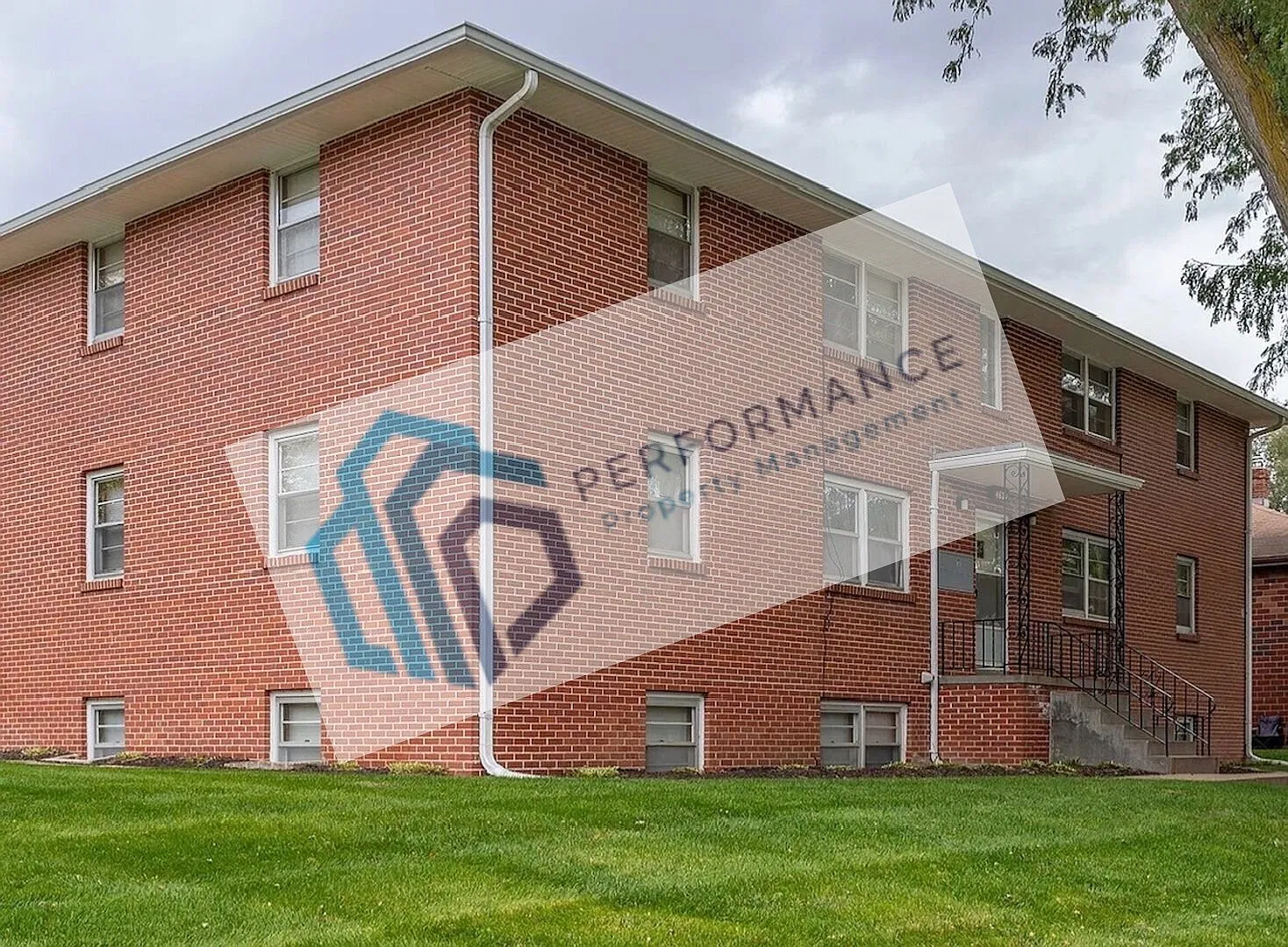 Great Location! 2 Bedroom 1 Bath!! — Photo 1