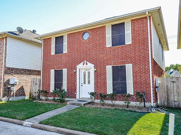 2nd image of 13837 Purplemartin St
