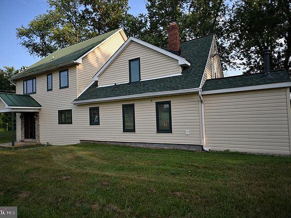3rd image of 20503 Darnestown Rd