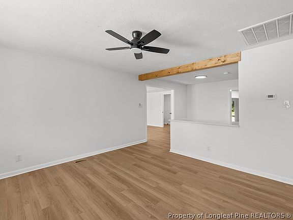 3rd image of 1010 Wayside Rd